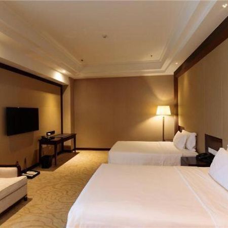 Linyi Blue Horizon International Hotel Yi He Buitenkant foto