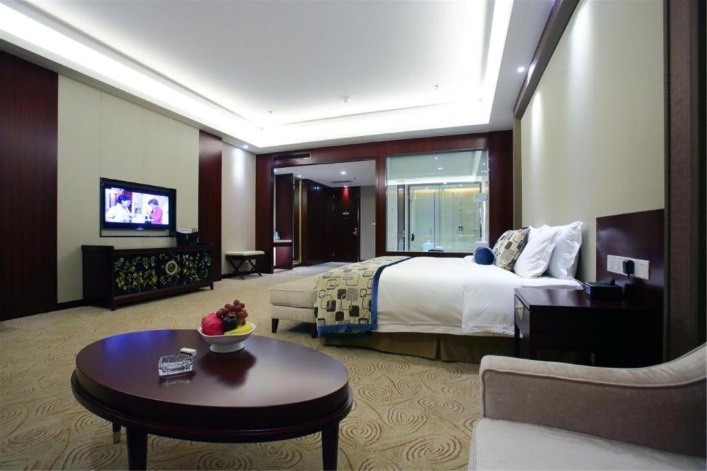 Linyi Blue Horizon International Hotel Yi He Buitenkant foto