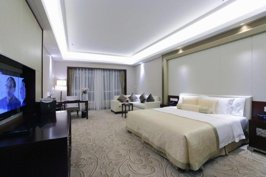 Linyi Blue Horizon International Hotel Yi He Buitenkant foto