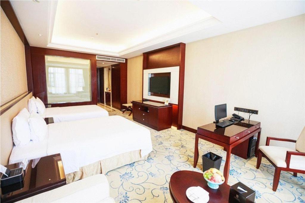 Linyi Blue Horizon International Hotel Yi He Buitenkant foto