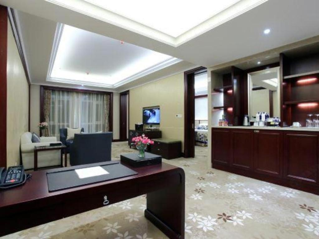 Linyi Blue Horizon International Hotel Yi He Buitenkant foto