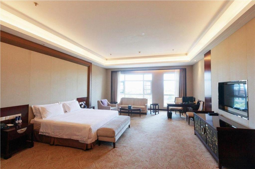 Linyi Blue Horizon International Hotel Yi He Buitenkant foto