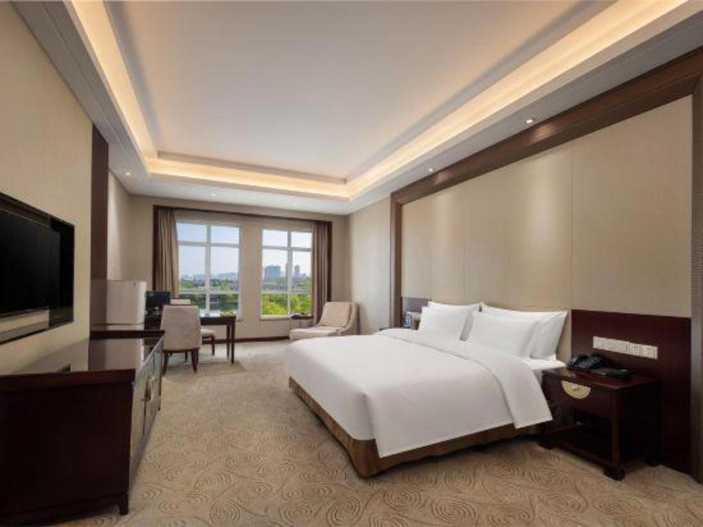 Linyi Blue Horizon International Hotel Yi He Buitenkant foto