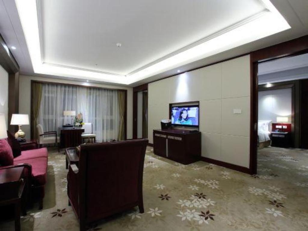 Linyi Blue Horizon International Hotel Yi He Buitenkant foto
