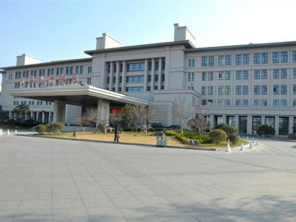 Linyi Blue Horizon International Hotel Yi He Buitenkant foto