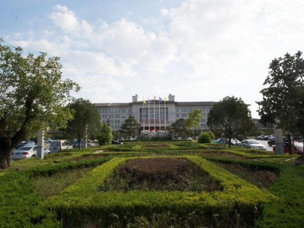 Linyi Blue Horizon International Hotel Yi He Buitenkant foto