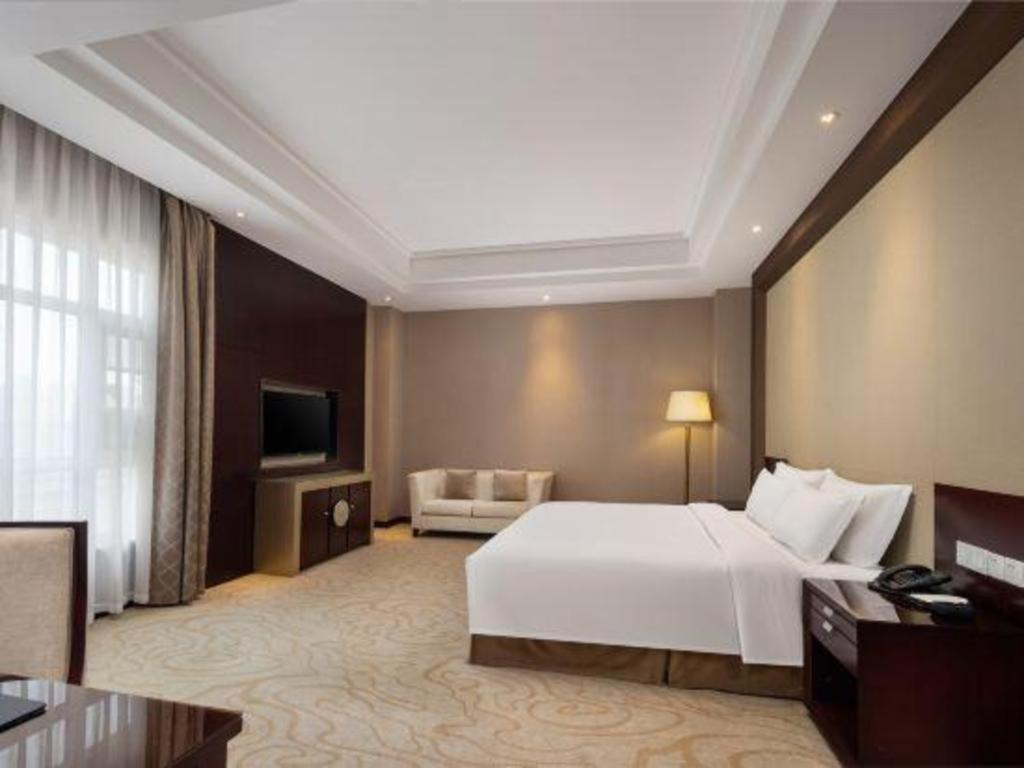 Linyi Blue Horizon International Hotel Yi He Buitenkant foto